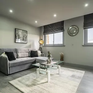 Hotl Aparts Huddersfield