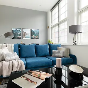 Modern And Spacious 3 Bed Next To The Shard London